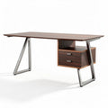 Bureau met metalen onderstel en houten blad 150 x 75 x 75cm bruin